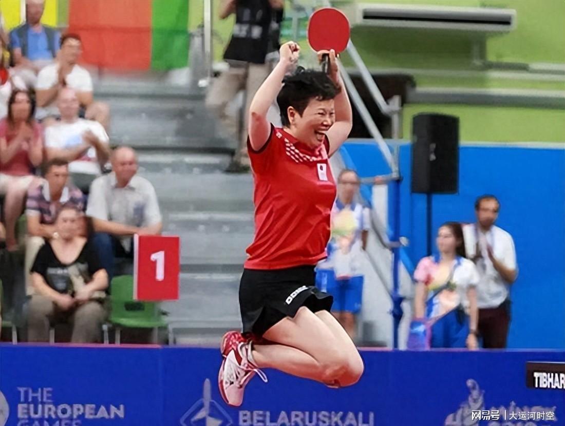 1989年，国乒“怪拍”倪夏莲无奈出走卢森堡，59岁仍征战国际赛场